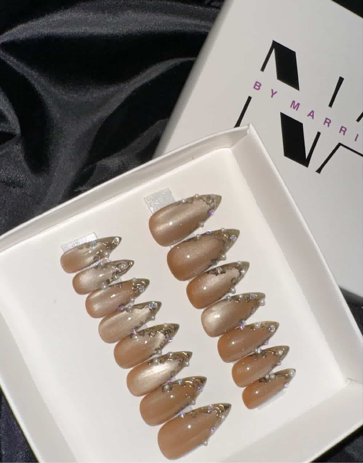 Pearly heaven Cat eye