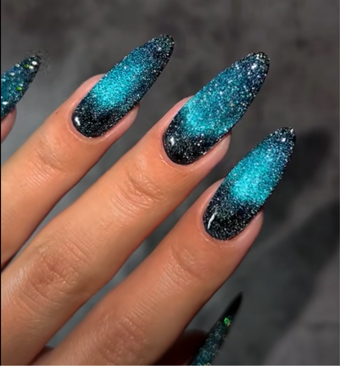 Blue Green Cat Eye nails