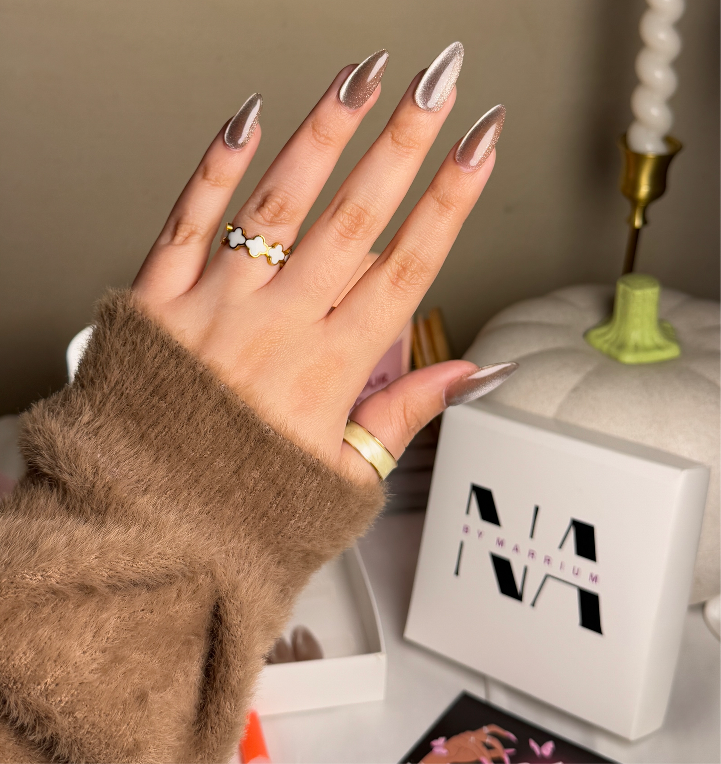 Nude Cat Eye