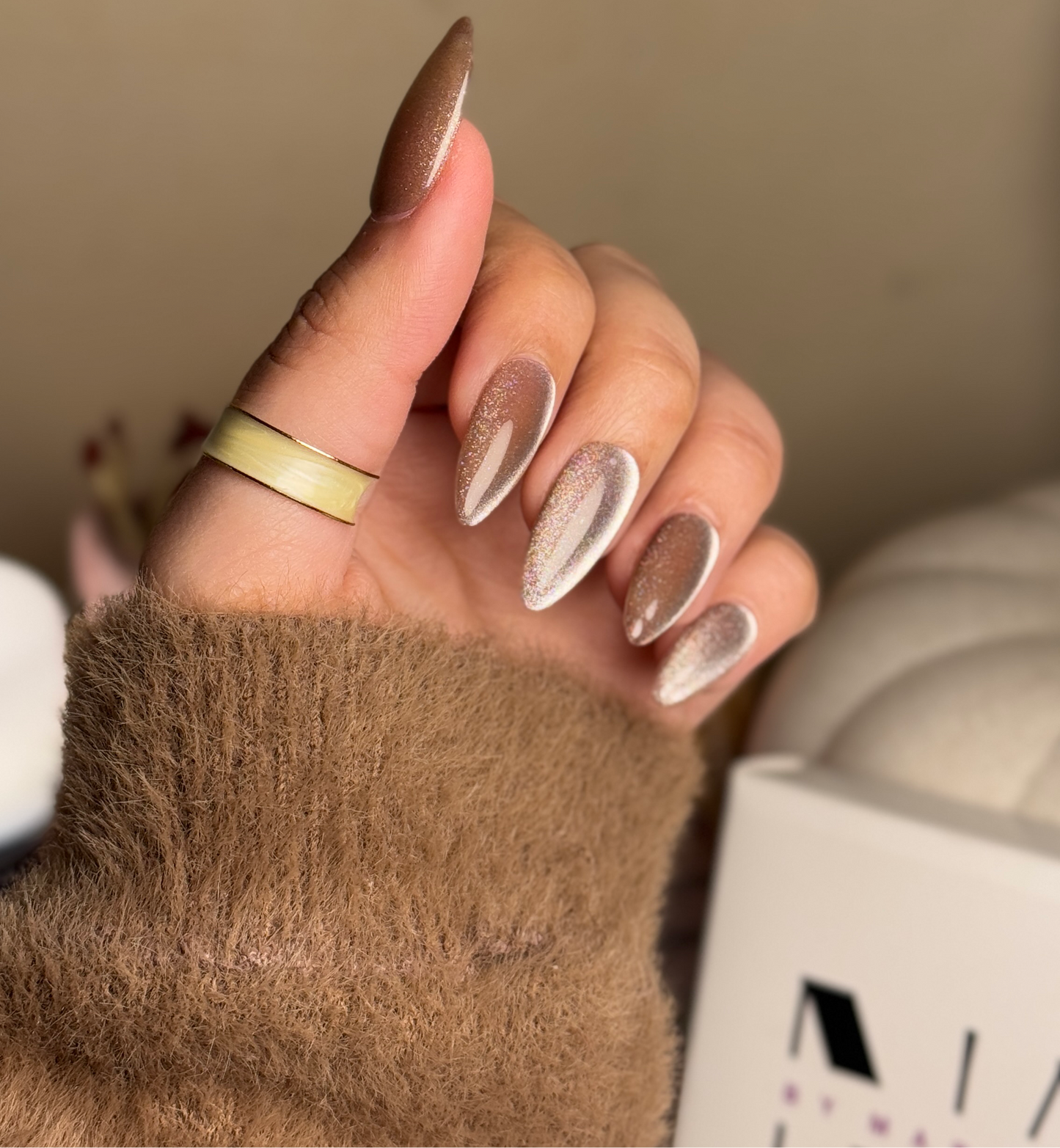 Nude Cat Eye