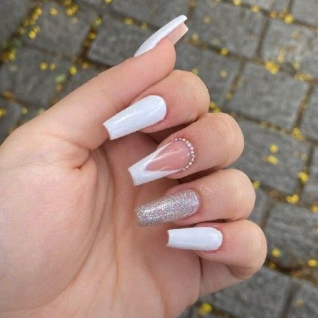 White Silver  Nails